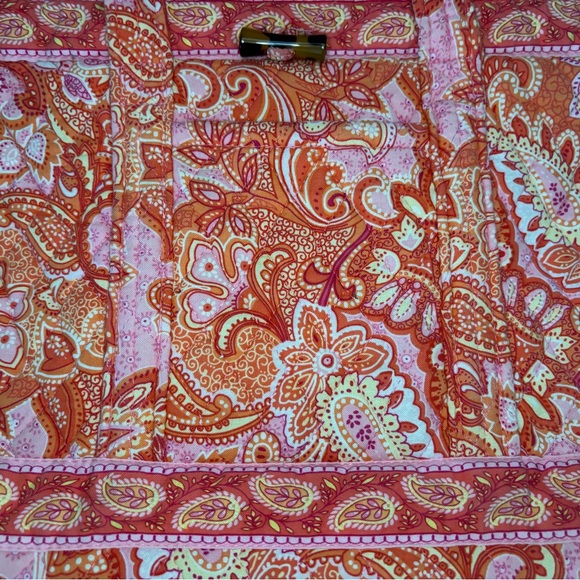 Vera Bradley Vibrant Pink Paisley Tote Bag - Picture 10 of 16